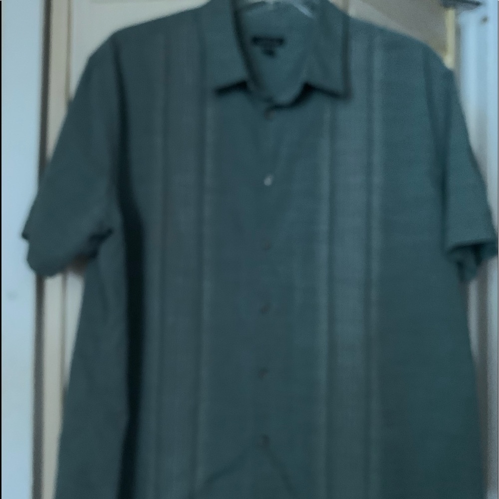 VanHeusen short sleeve